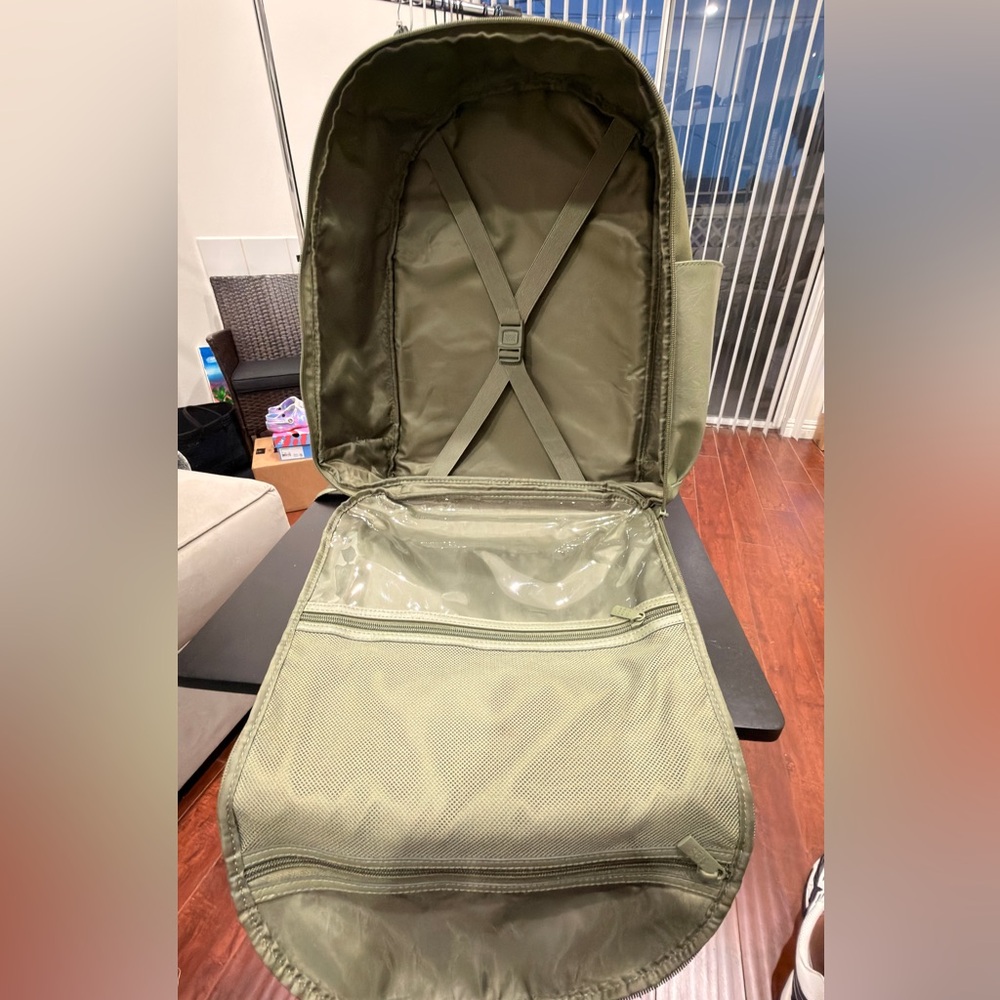 BEIS Olive Green Travel Backpack - Picture 4 of 7